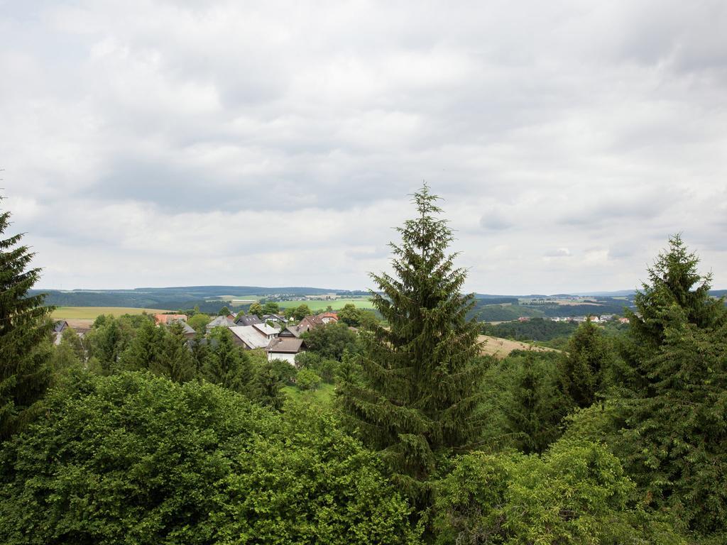 Peaceful Holiday Home In Rascheid Near Forest Geisfeld  Εξωτερικό φωτογραφία