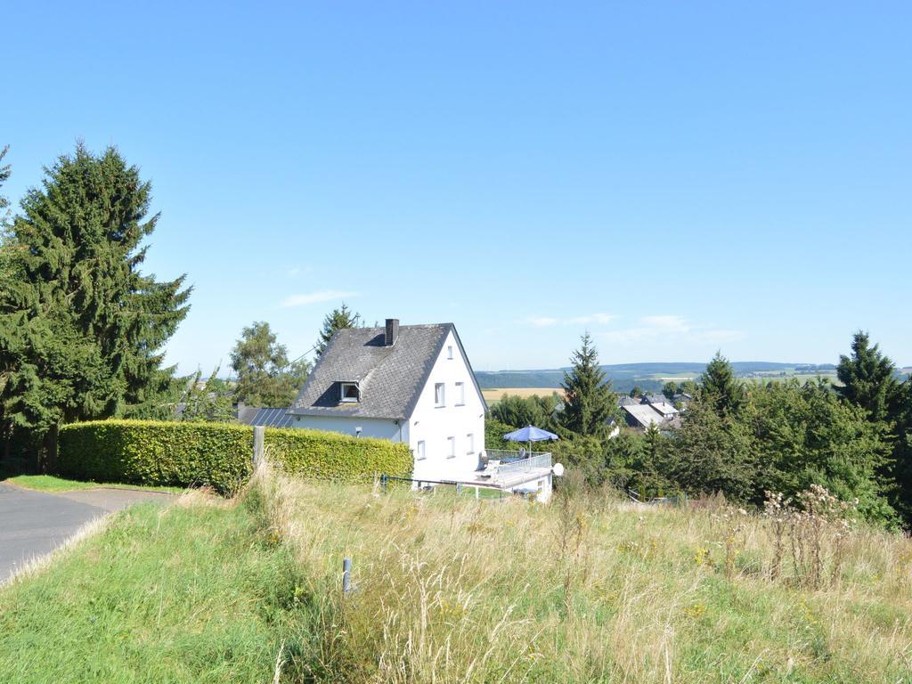Peaceful Holiday Home In Rascheid Near Forest Geisfeld  Εξωτερικό φωτογραφία
